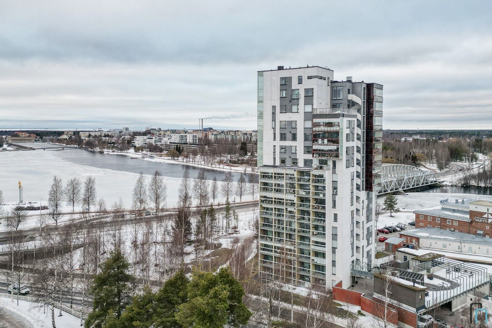 Myyty kerrostalo, Kasarminranta, Oulu